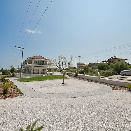 Suel Apartment Afytos